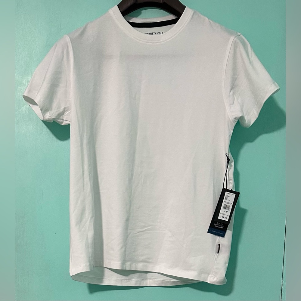 New Kenneth Cole man, T-shirts, size, medium cotton